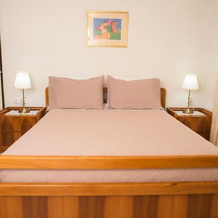 Maisonette With Garden In The Heart Of The Historical Kalamata Center Ngoại thất bức ảnh