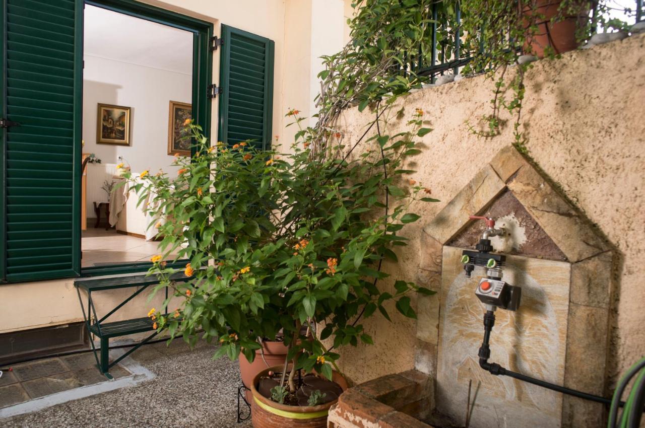 Maisonette With Garden In The Heart Of The Historical Kalamata Center Ngoại thất bức ảnh